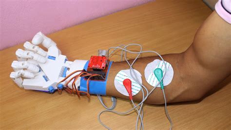 how to make a robot hand at home