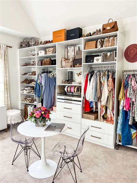 How To Make A Small Bedroom Into A Closet