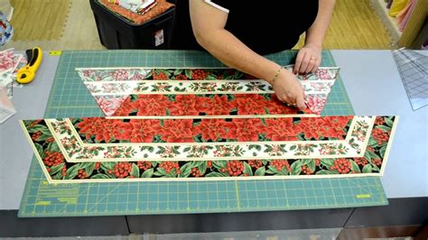 How To Make A Table Runner With Border Fabric