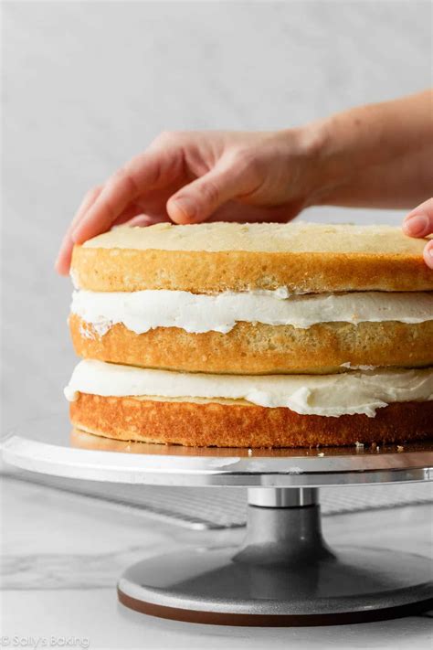 How To Make A Two Layer Cake Even