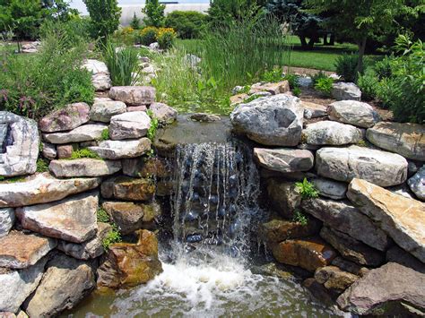 How To Make A Water Feature With Rocks