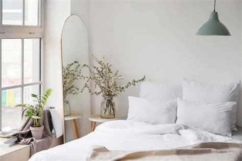 How To Make A White Bedroom Look Good