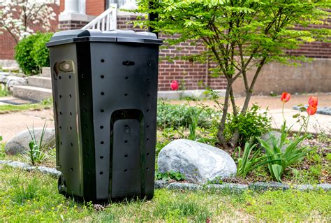 How To Make A Yard Waste Compost Bin