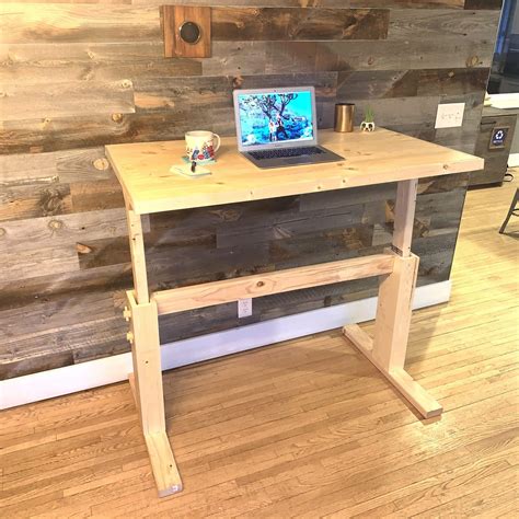 How To Make Adjustable Computer Table