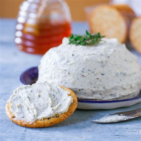 how to make boursin cheese spread