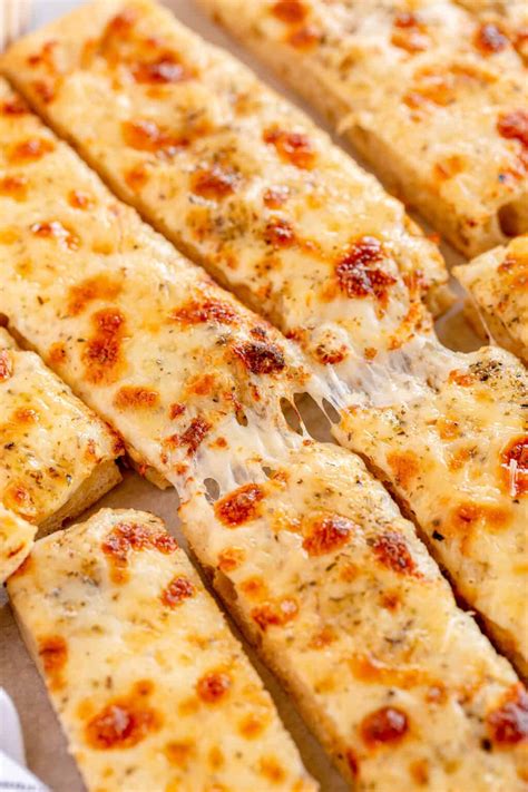 How To Make Breadsticks With Cheese Inside
