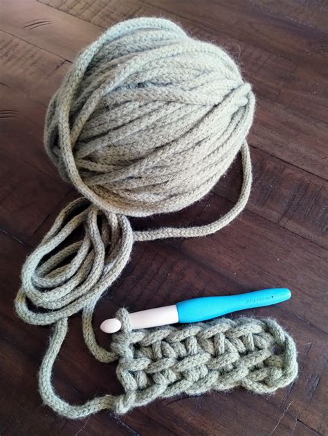 How To Make Cord With Yarn