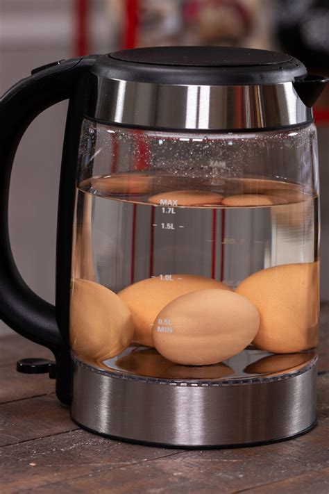 How To Make Egg In Kettle