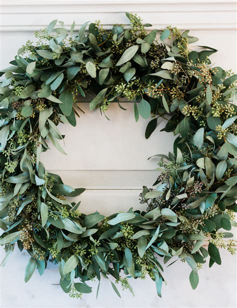 how to make eucalyptus wreath