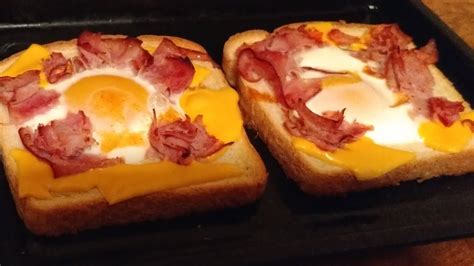 how to make fried eggs in a toaster oven