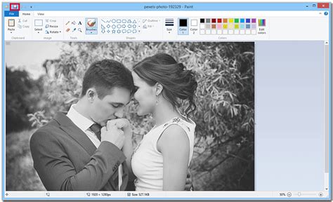 how to make image grayscale in ms paint