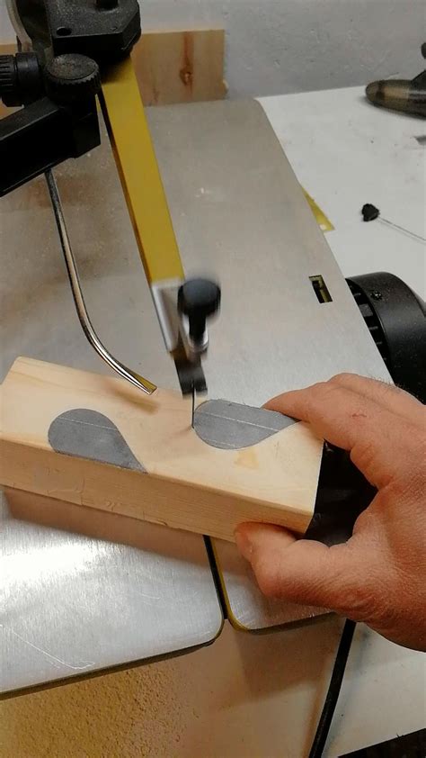 How To Make Inside Cuts With A Scroll Saw