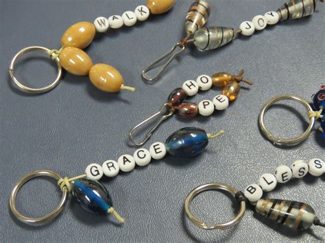 How To Make Keychains With Beads And String