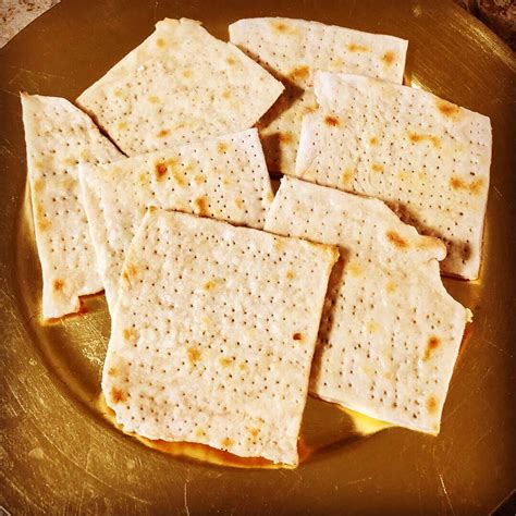how to make matzah bread