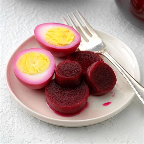 how to make pickled beet hard boiled eggs