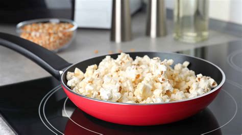 How To Make Popcorn In A Pan Uk