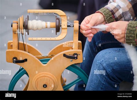 How To Make Thread From Wool