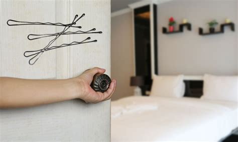 How To Open A Bedroom Door With A Bobby Pin
