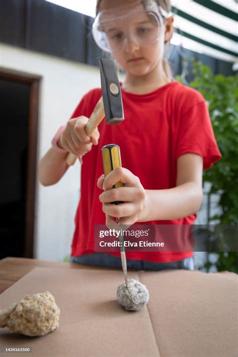 How To Open A Geode With A Screwdriver