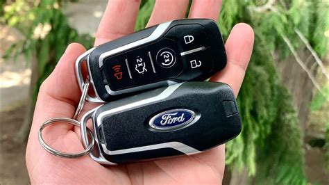 how to open ford fusion key fob