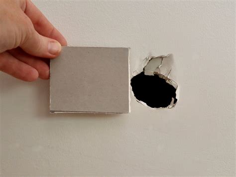 How To Patch A Large Hole In Plasterboard