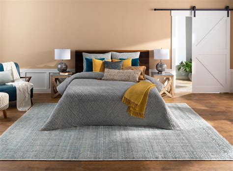 How To Pick An Area Rug For Bedroom