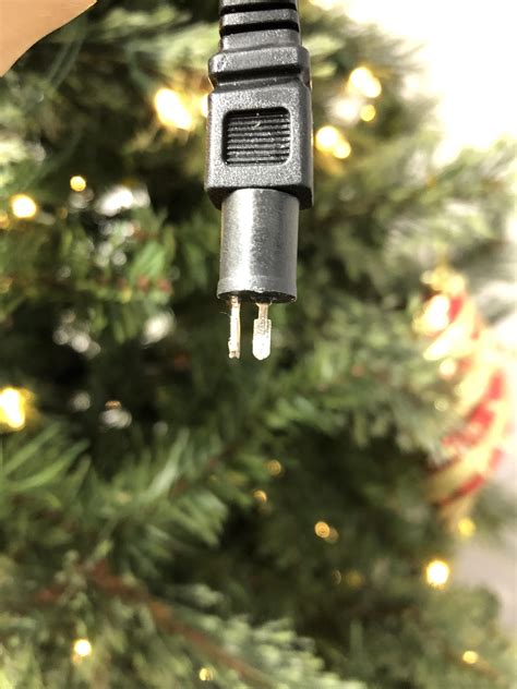 How To Plug In My Tree Topper