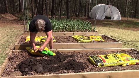 how to prep garden beds for spring