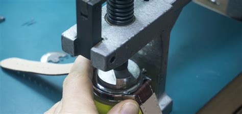 How To Press Watch Case Back