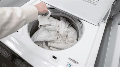 how to properly load a washing machine with no agitator
