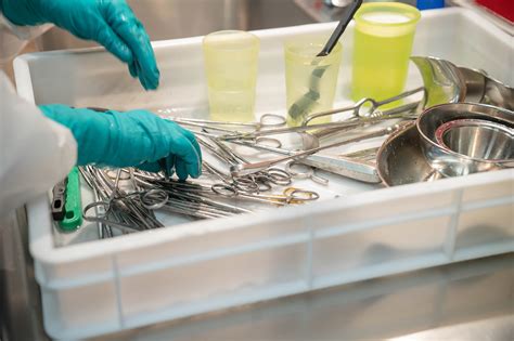 How To Properly Sterilize Medical Instruments