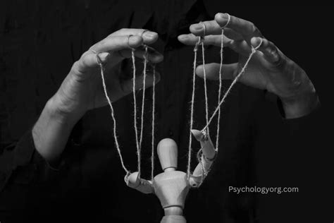 How To Psychological Manipulation Techniques