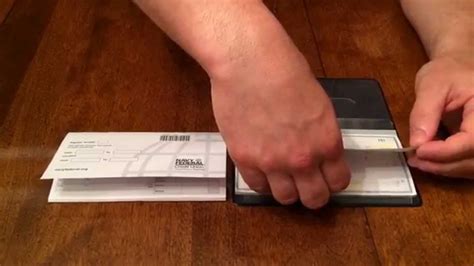 How To Put A Checkbook In The Case