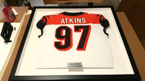 how to put a jersey in a shadow box