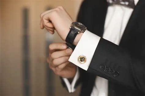 How To Put Cufflinks On Tux