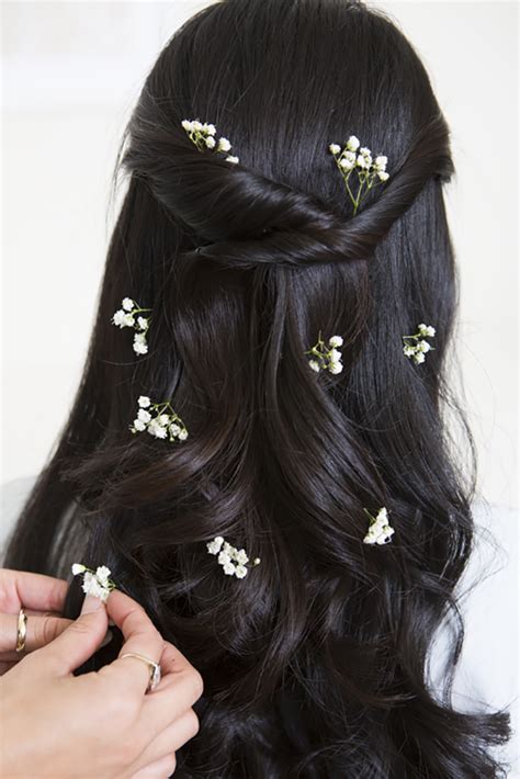  79 Ideas How To Put Flowers In Your Hair For A Wedding Trend This Years