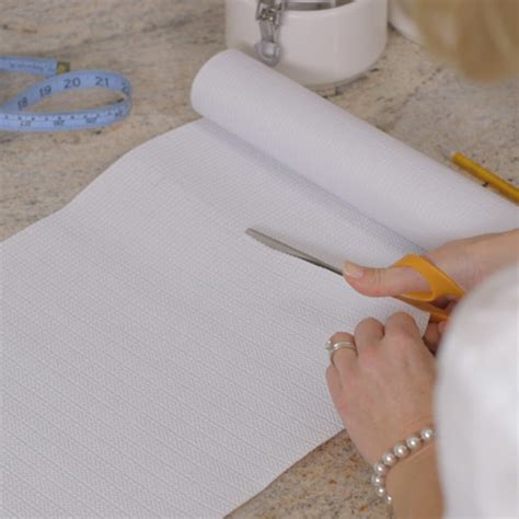 how to put in shelf liners