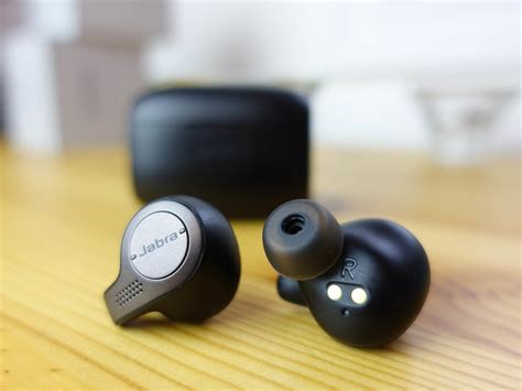 how to put jabra 3 earbuds in pairing mode