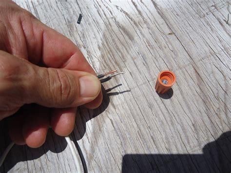 how to put on wire nuts