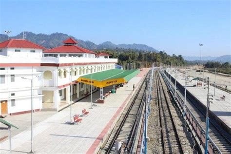 how to reach arunachal pradesh by train