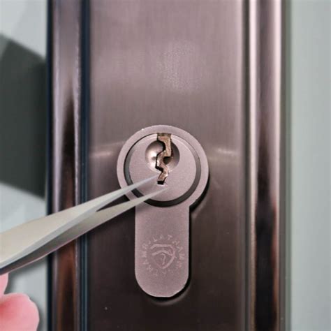 how to remove a broken key from window lock