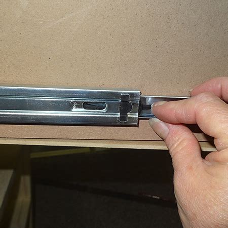 How To Remove A Drawer On Runners