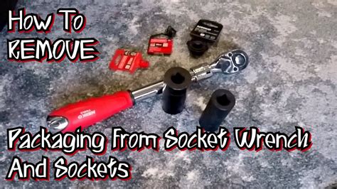 How To Remove A Socket From A Ratchet