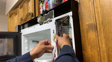 How To Remove A Spacemaker Microwave
