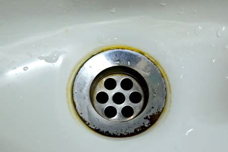 How To Remove Bathtub Drain Smell