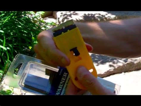 How To Remove Blade From Scraper