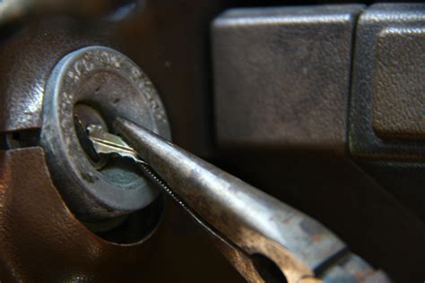 how to remove broken key from ignition switch