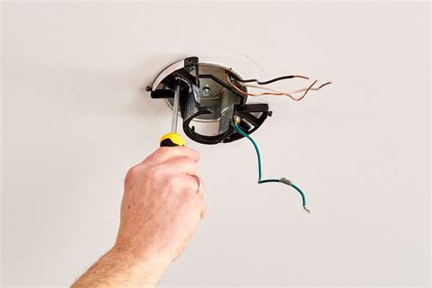 How To Remove Ceiling Fan Mounting Bracket