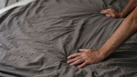 How To Remove Color From Comforter