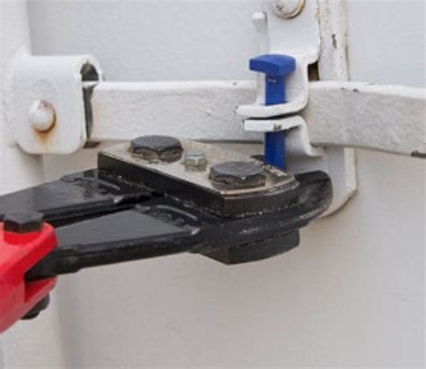 How To Remove Container Seal